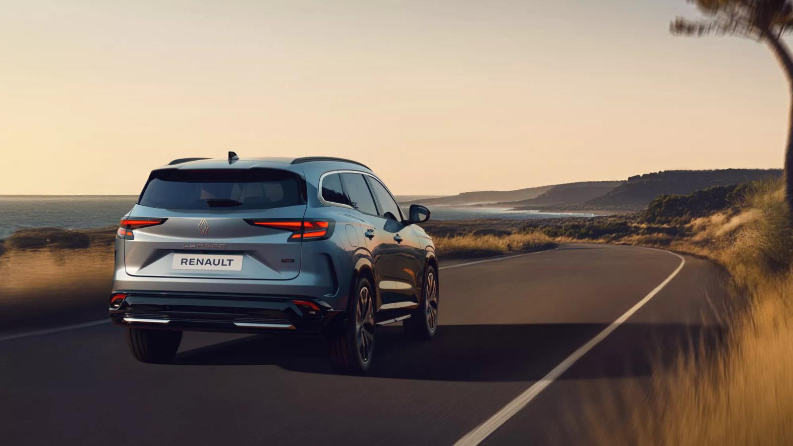 Ντεμπούτο για το ανανεωμένο Renault Espace